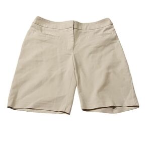 Chico's White Bermuda Shorts 52% Cotton 45% Polyester 3% Spandex Size XS/2